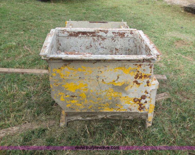 image for item G2976 Gomaco curb mules