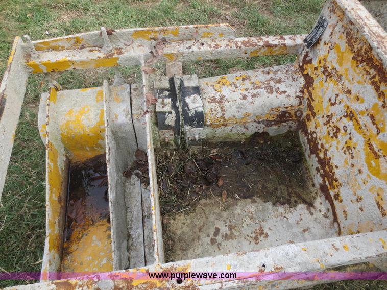 image for item G2976 Gomaco curb mules