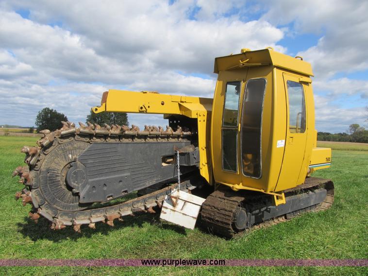 image for item G6510 1987 Vermeer T650 trencher