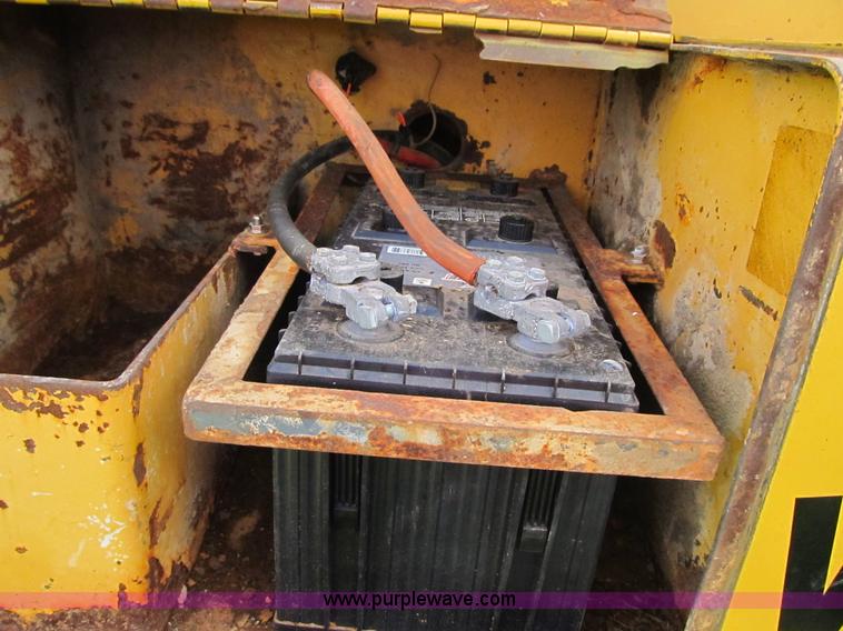 image for item G6510 1987 Vermeer T650 trencher