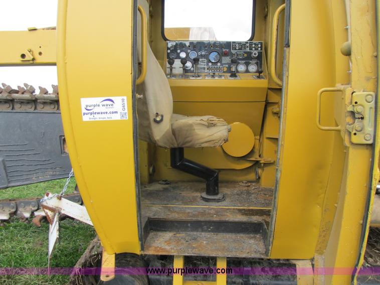 image for item G6510 1987 Vermeer T650 trencher