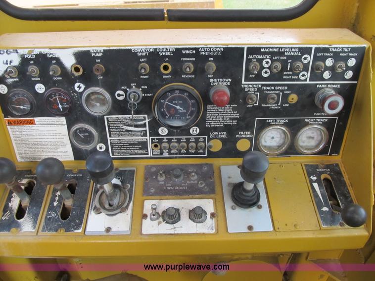 image for item G6510 1987 Vermeer T650 trencher