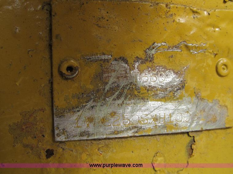 image for item G6510 1987 Vermeer T650 trencher