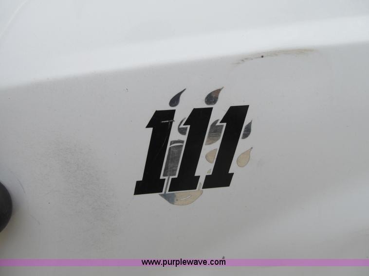 image for item G6519 1999 Ford F550 Super Duty XL bucket truck