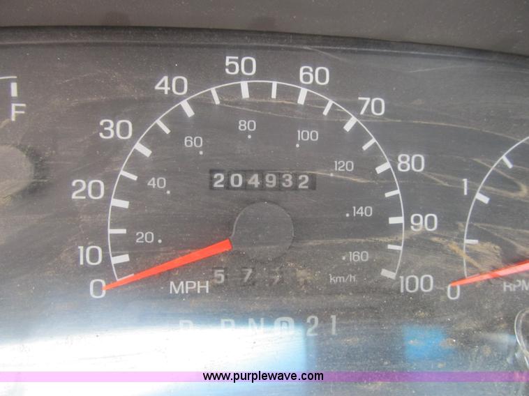 image for item G6519 1999 Ford F550 Super Duty XL bucket truck