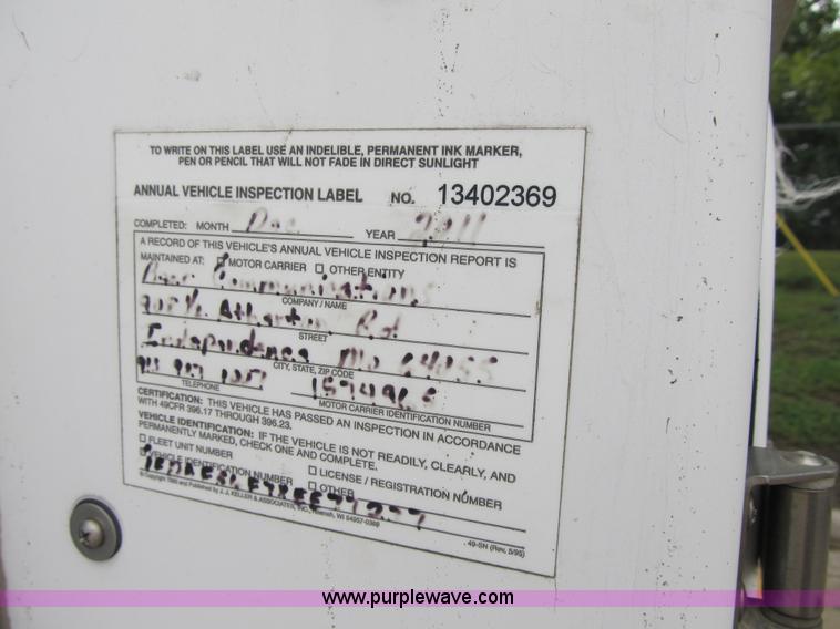 image for item G6519 1999 Ford F550 Super Duty XL bucket truck