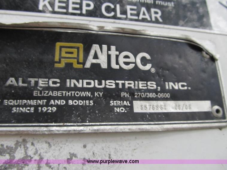 image for item G6520 2006 Ford F550 Super Duty XL bucket truck