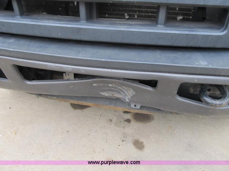 image for item G6522 2006 Ford F550 Super Duty XL bucket truck
