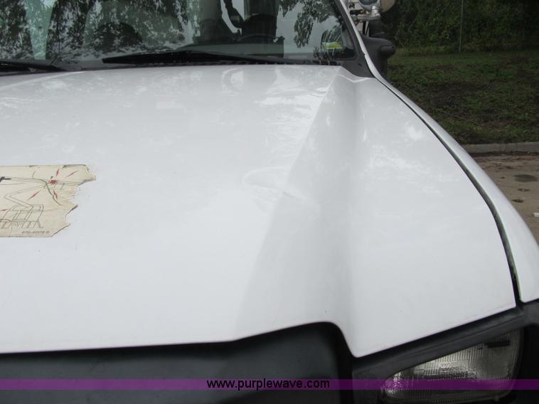 image for item G6522 2006 Ford F550 Super Duty XL bucket truck