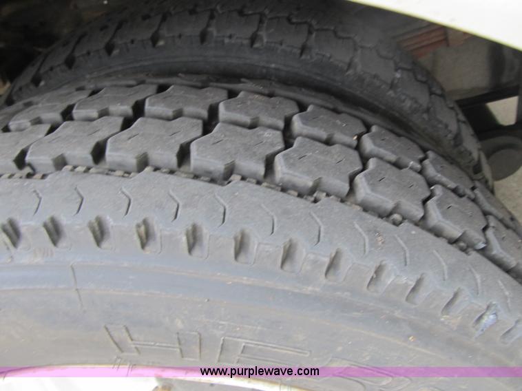 image for item G6522 2006 Ford F550 Super Duty XL bucket truck