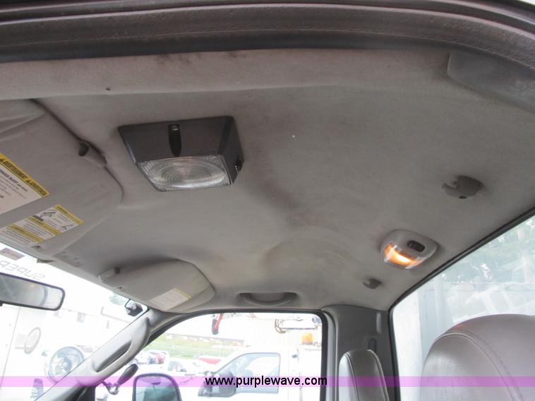 image for item G6522 2006 Ford F550 Super Duty XL bucket truck