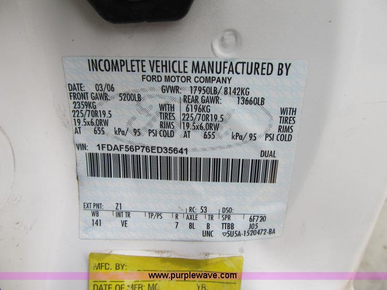 image for item G6522 2006 Ford F550 Super Duty XL bucket truck