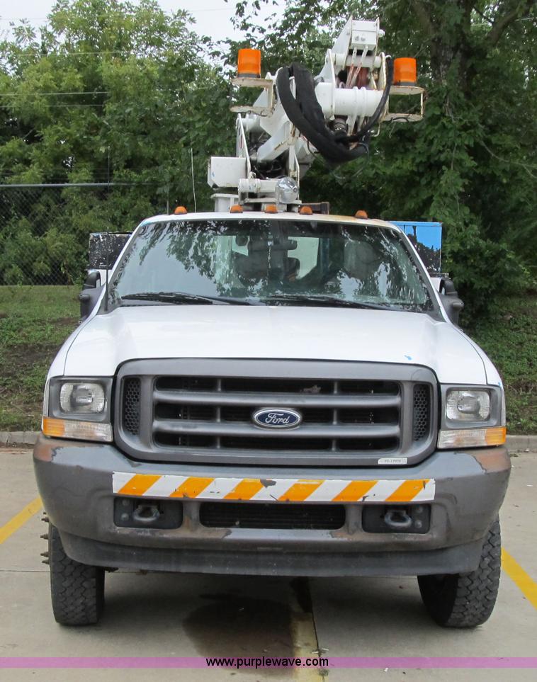 image for item G6523 2002 Ford F550 Super Duty XL bucket truck