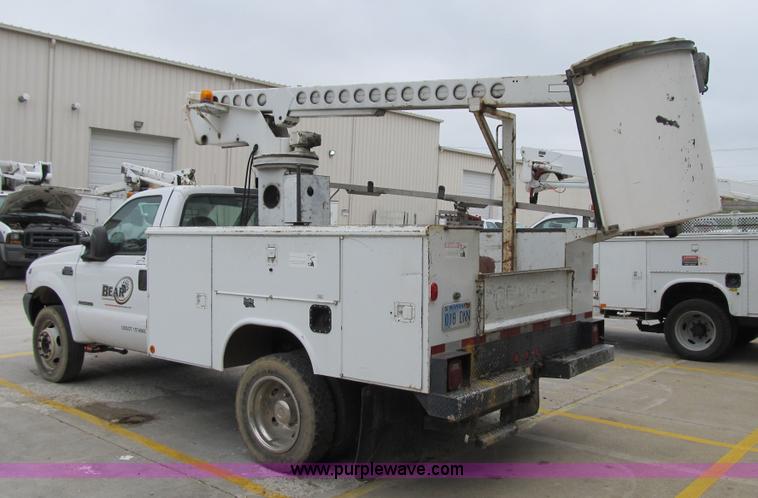 image for item G6524 2001 Ford F550 Super Duty XL bucket truck