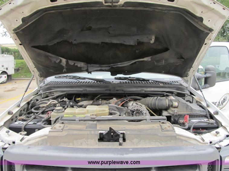 image for item G6524 2001 Ford F550 Super Duty XL bucket truck