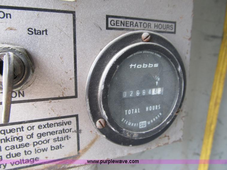 image for item G6524 2001 Ford F550 Super Duty XL bucket truck