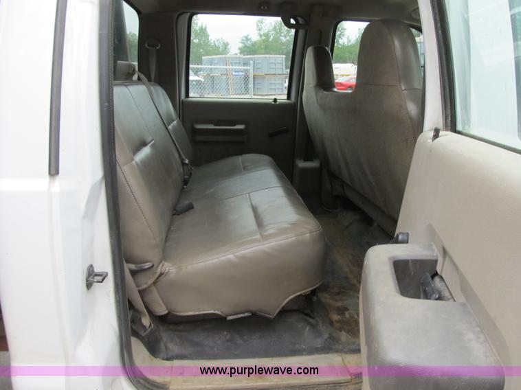 image for item G6526 2008 Ford F550 Super Duty XL Crew Cab flatbed truck