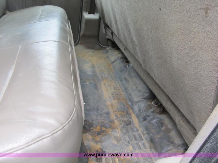 image for item G6526 2008 Ford F550 Super Duty XL Crew Cab flatbed truck