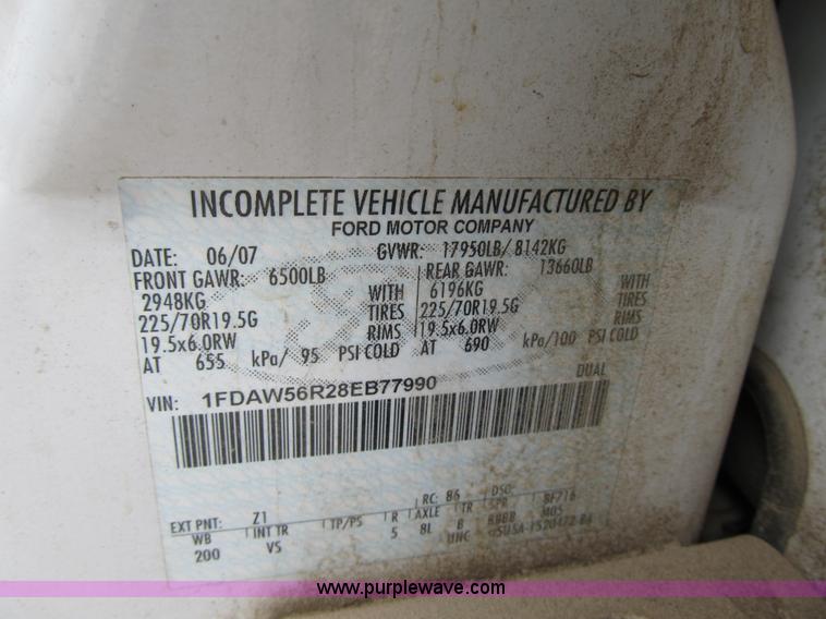 image for item G6526 2008 Ford F550 Super Duty XL Crew Cab flatbed truck