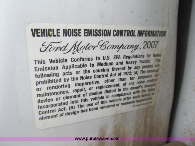 image for item G6526 2008 Ford F550 Super Duty XL Crew Cab flatbed truck