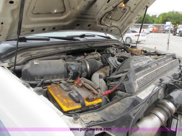 image for item G6526 2008 Ford F550 Super Duty XL Crew Cab flatbed truck