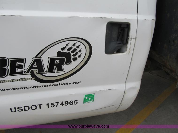 image for item G6526 2008 Ford F550 Super Duty XL Crew Cab flatbed truck