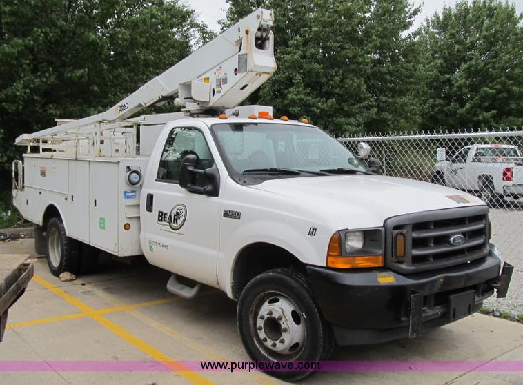 image for item G6527 2001 Ford F450 Super Duty XL bucket truck