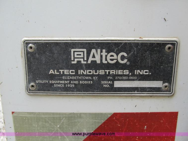 image for item G6527 2001 Ford F450 Super Duty XL bucket truck