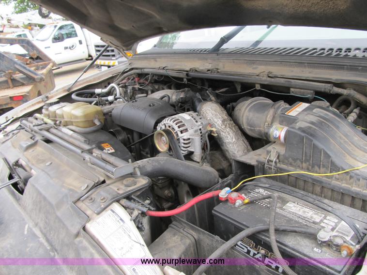 image for item G6527 2001 Ford F450 Super Duty XL bucket truck