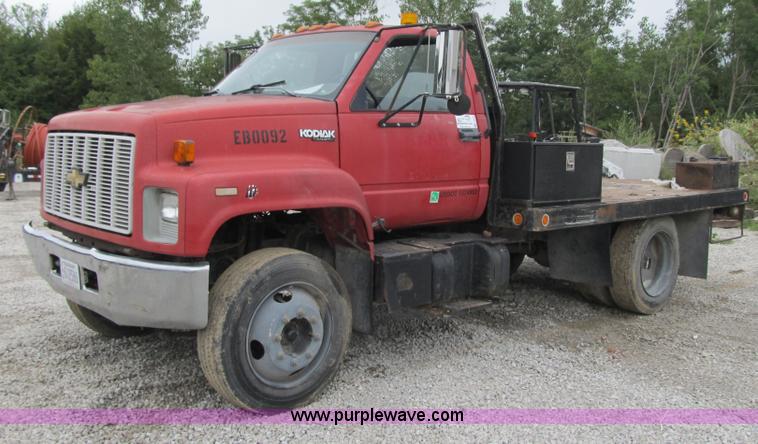 image for item G6528 1990 Chevrolet Kodiak C6500 flatbed truck