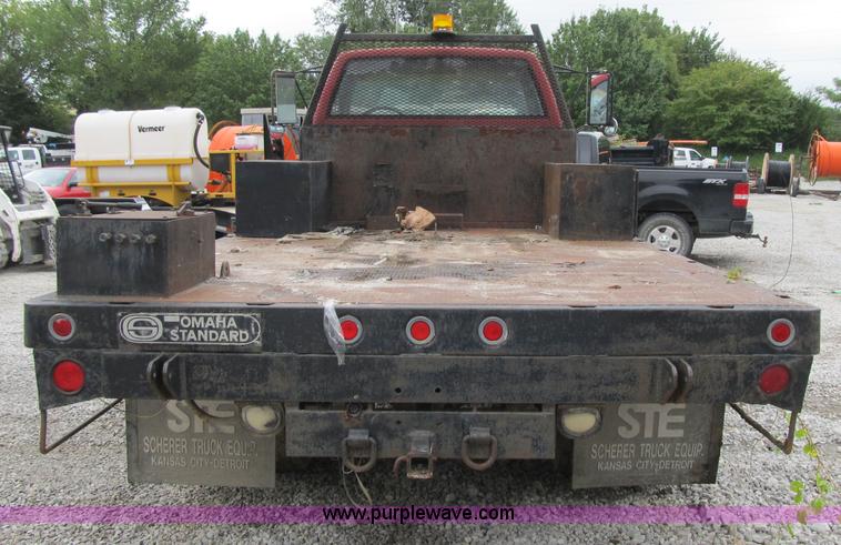 image for item G6528 1990 Chevrolet Kodiak C6500 flatbed truck