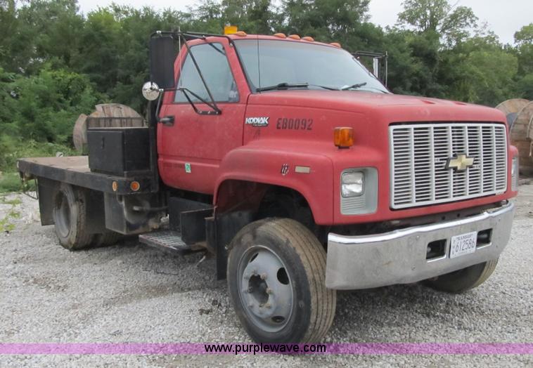 image for item G6528 1990 Chevrolet Kodiak C6500 flatbed truck