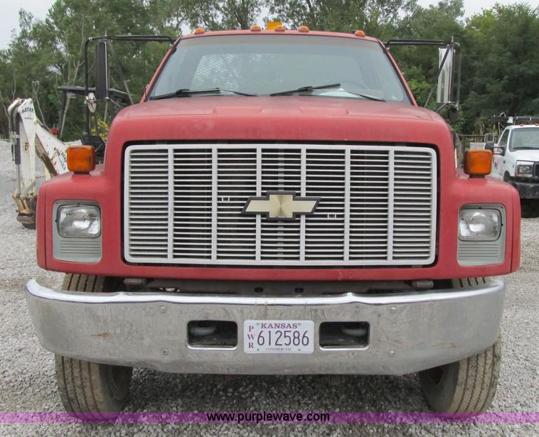 image for item G6528 1990 Chevrolet Kodiak C6500 flatbed truck