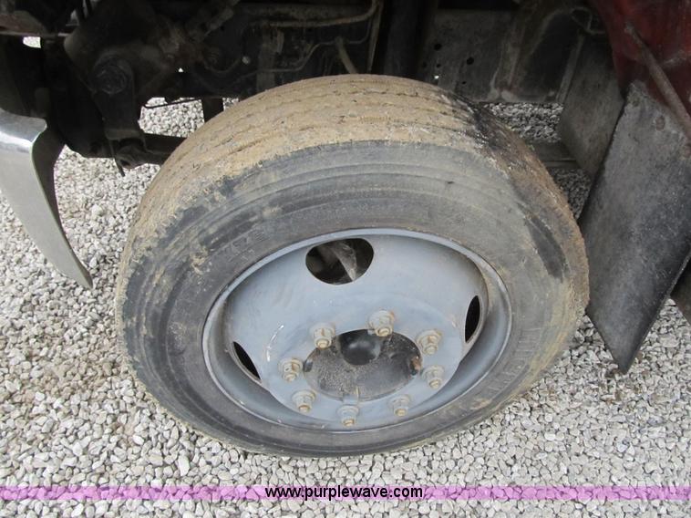 image for item G6528 1990 Chevrolet Kodiak C6500 flatbed truck