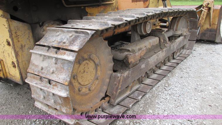 image for item G9091 1993 Case 550E long track dozer