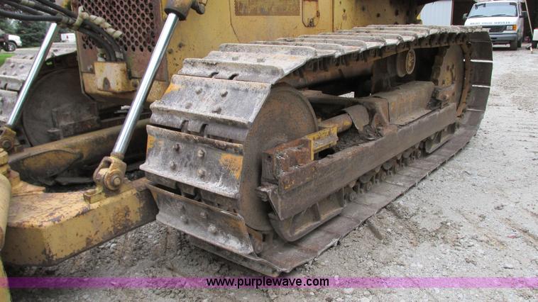 image for item G9091 1993 Case 550E long track dozer