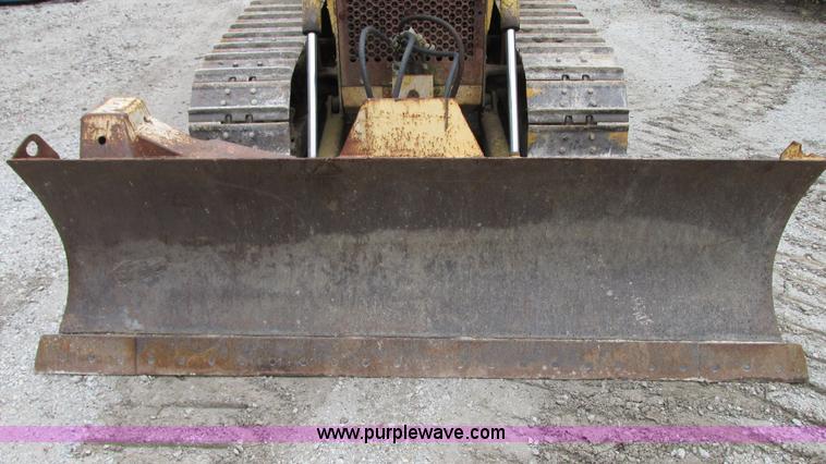 image for item G9091 1993 Case 550E long track dozer