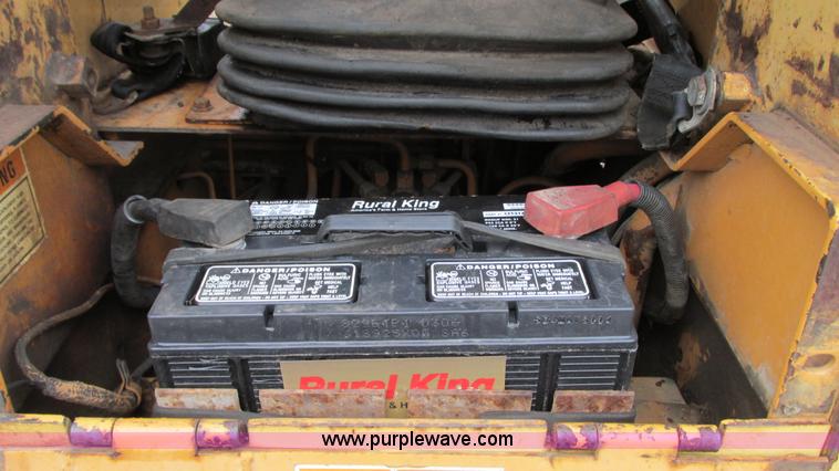 image for item G9091 1993 Case 550E long track dozer