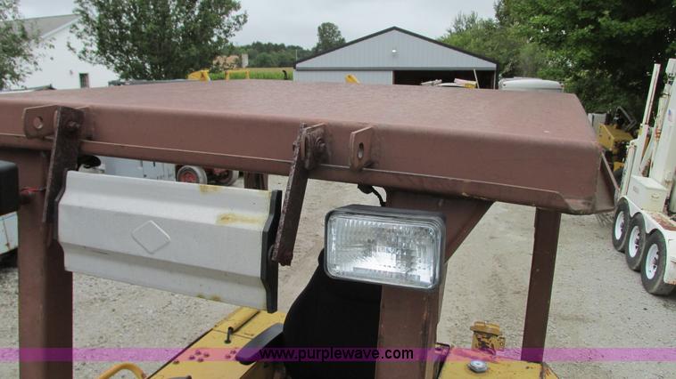 image for item G9091 1993 Case 550E long track dozer