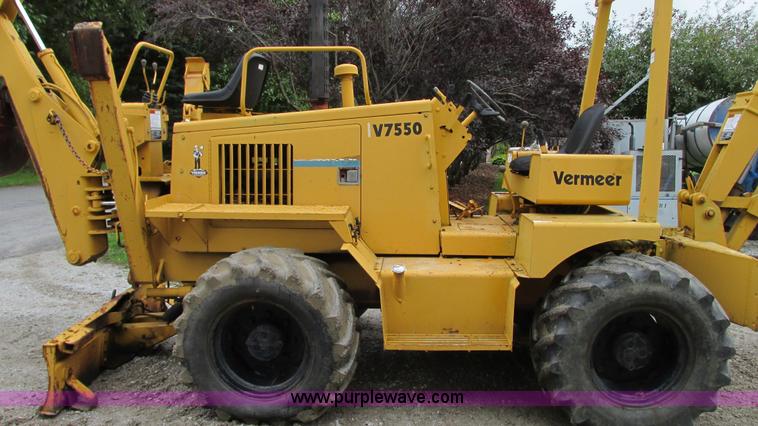 image for item G9093 1989 Vermeer V7550 cable plow