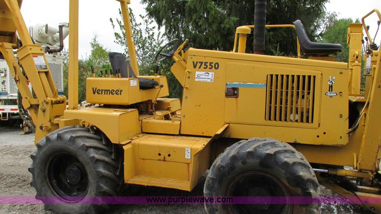 image for item G9093 1989 Vermeer V7550 cable plow