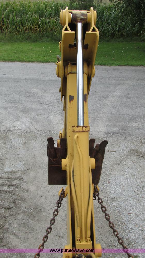 image for item G9093 1989 Vermeer V7550 cable plow