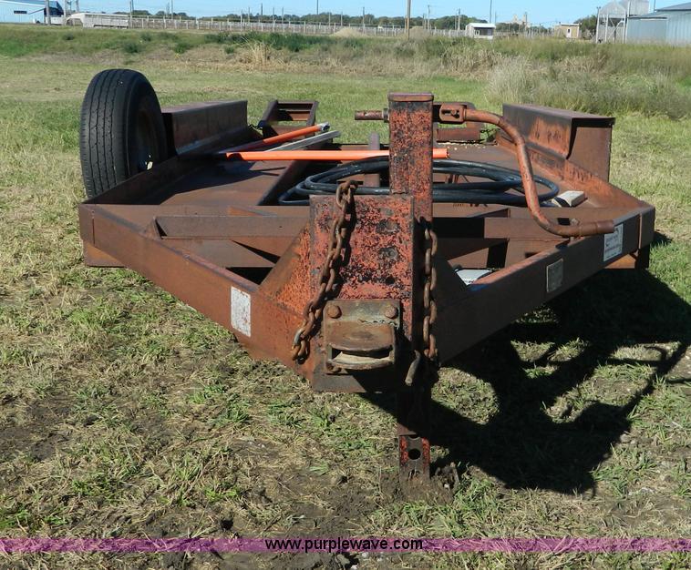 image for item H2368 1999 Belshe T-2 triple axle trailer