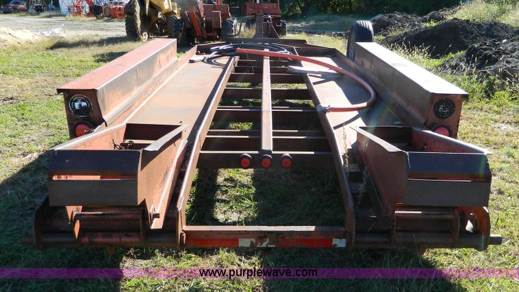 image for item H2368 1999 Belshe T-2 triple axle trailer