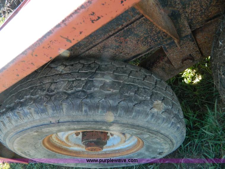 image for item H2368 1999 Belshe T-2 triple axle trailer