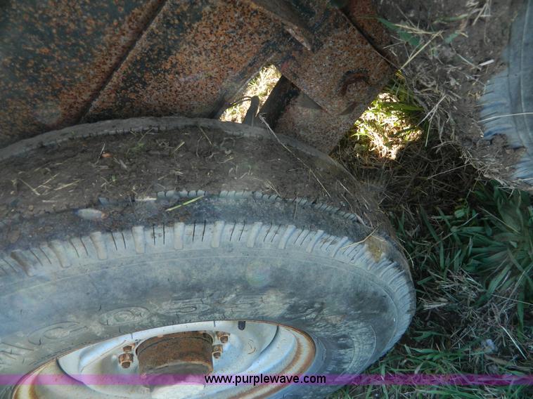 image for item H2368 1999 Belshe T-2 triple axle trailer