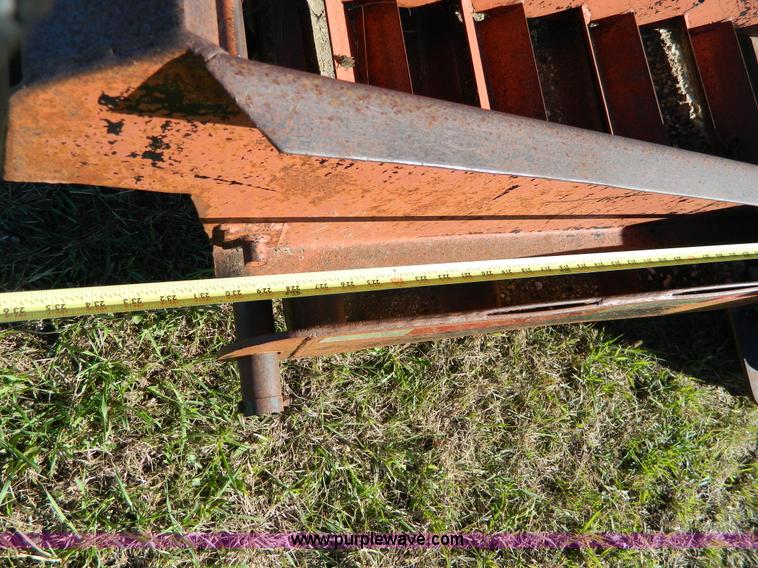 image for item H2368 1999 Belshe T-2 triple axle trailer