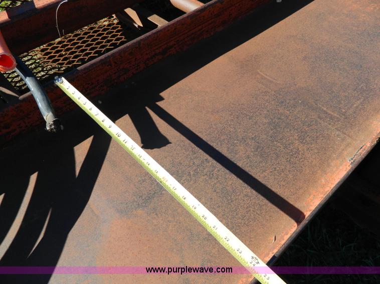 image for item H2368 1999 Belshe T-2 triple axle trailer