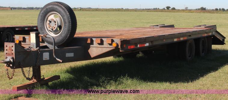 image for item H5598 2005 Belshe DT235-2EP equipment trailer