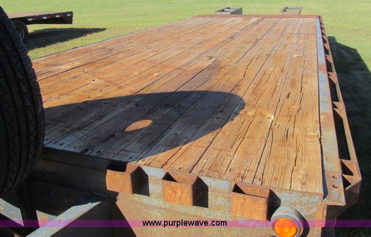 image for item H5598 2005 Belshe DT235-2EP equipment trailer